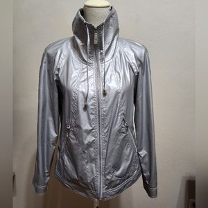 Chico's Zenergy silver jacket size 0